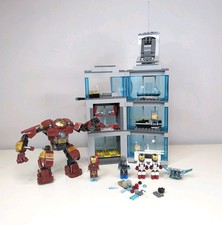 LEGO Marvel Attacco alla Torre